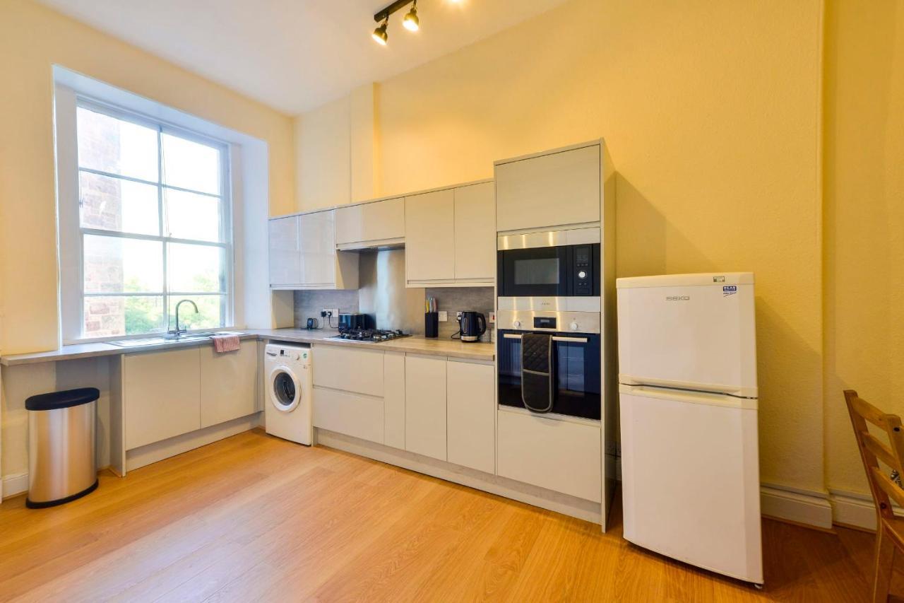 Guestready - Enchanting 2 Bedroom Flat Near Edinburgh'S Old Town ภายนอก รูปภาพ
